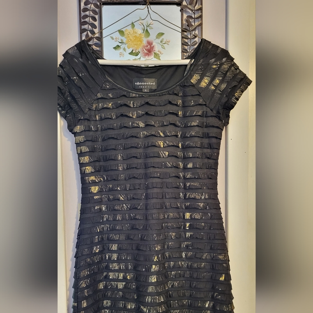 Black with Gold shine Prom Dance Night  Out Ruffled Mini Dress Size 6